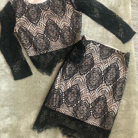 Donnette Collection Dresses & Skirts - NWT!!! Black Lace Two Piece Crop Top & Skirt Set